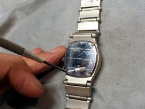 マークジェイコブスMarc Jacobs腕時計の電池交換