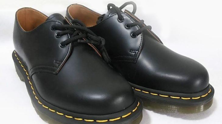 メリークリスマス ドクターマーチン Drmartens レディース 3ホール 靴修理 合鍵作製 時計電池交換 のお店 プラスワン 兵庫県 西宮 西宮北口 尼崎市 塚口 園田 伊丹市 昆陽 武庫之荘 大阪府 箕面市 池田市 川西市 豊中市 庄内 三国 十三 梅田 明石市 西明石市 大久保