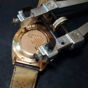 アルマーニ 腕時計 Armani 電池交換