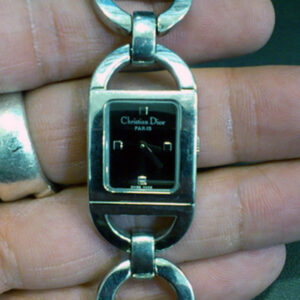 クリスチャンディオールChristian Diorの時計の電池交換