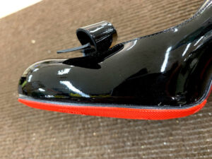 クリスチャンルブタンChristian LouboutinのヒールにVibramビブラムハーフソール靴修理