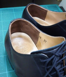 スコッチグレイン 紳士靴 かかとの修理 ハーフソール 靴の修理 すべり革 腰裏 靴のかかと内側の破れの修理